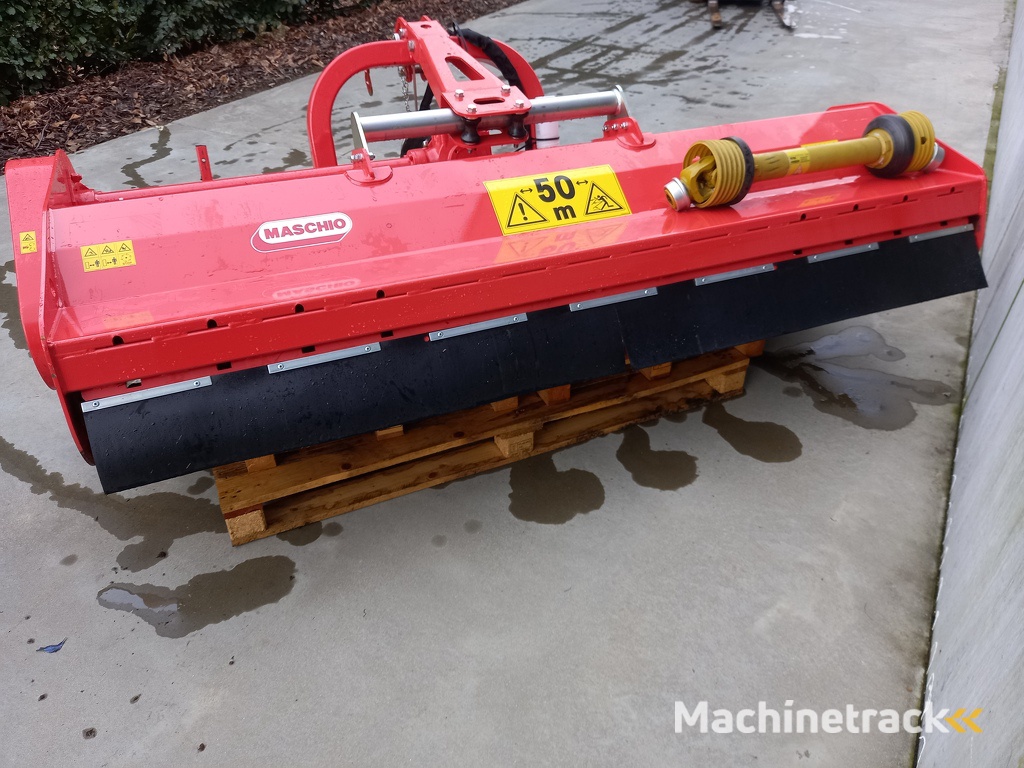 Maschio klepelmaaier Tigre 250 met hydraulisch verstek