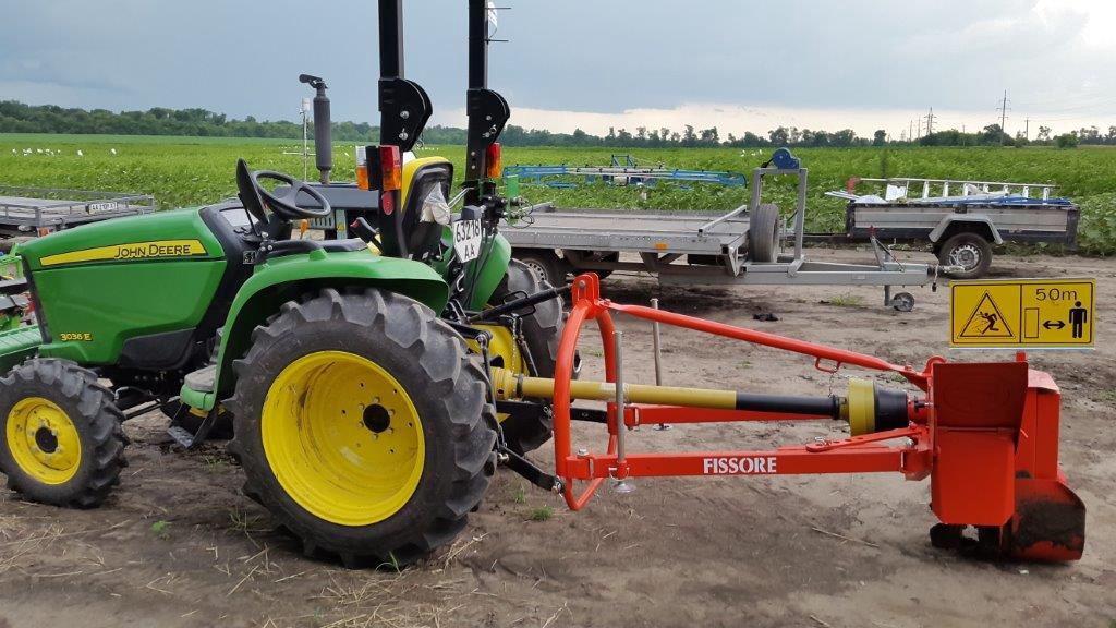 Greppelfrees meerdere modellen merk FISSORE achter en zijkant trekker