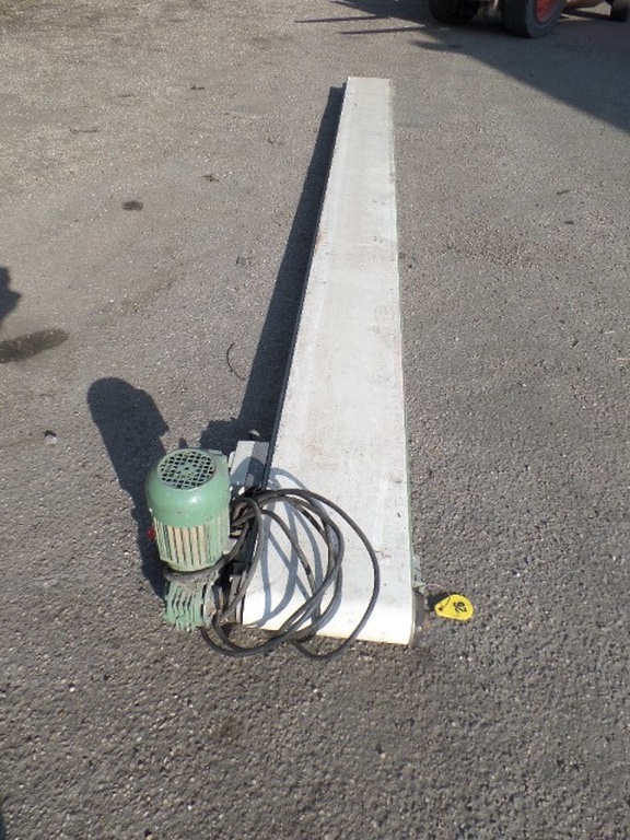 Vlakke band 430 bij 30 cm met een wormwiel variator