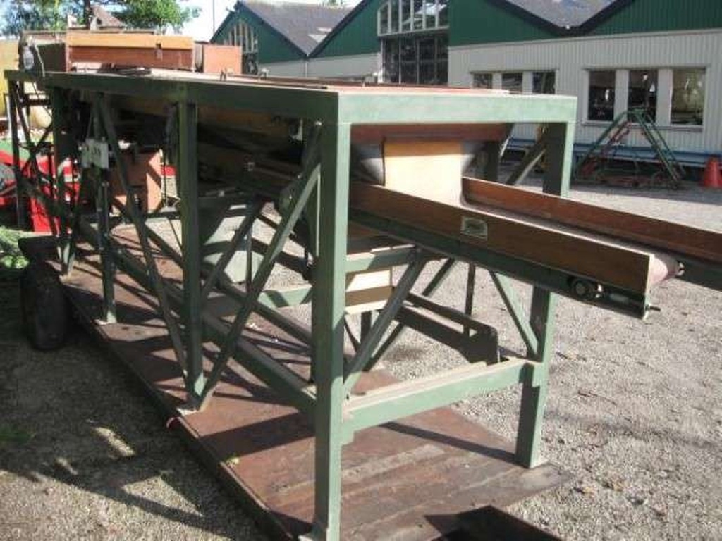 DEMCO sorteermachine 4 uitlopen