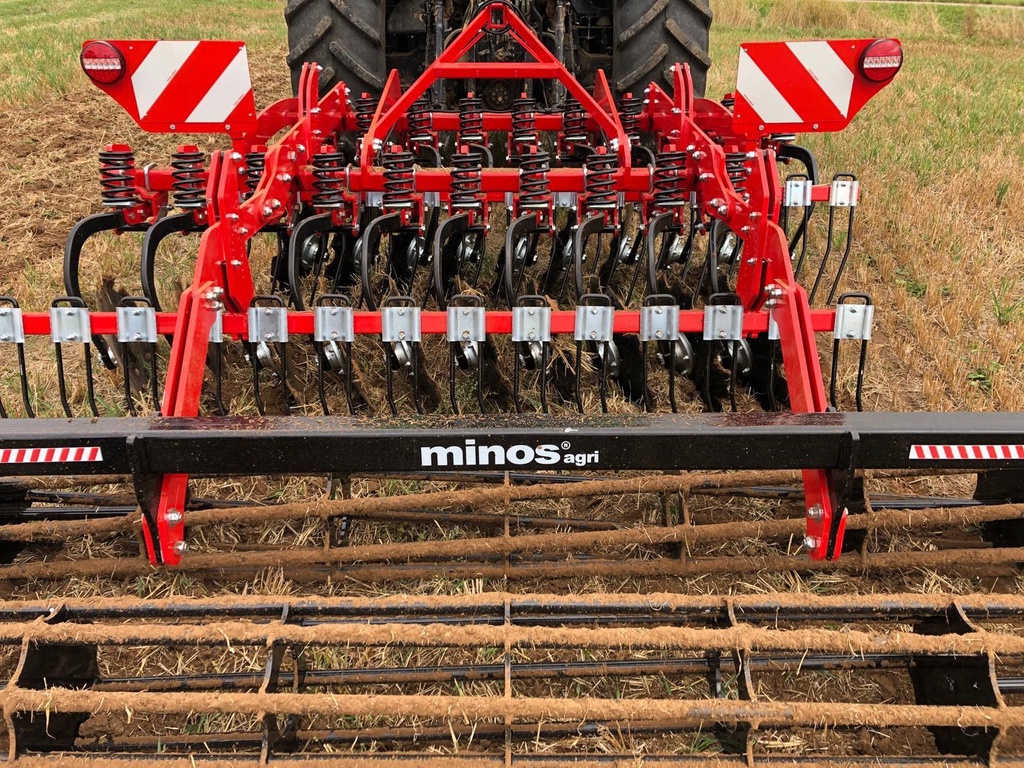 Kramer MINOS Schijveneg met veren Lemken