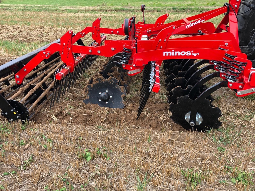 Kramer MINOS Schijveneg met veren Lemken