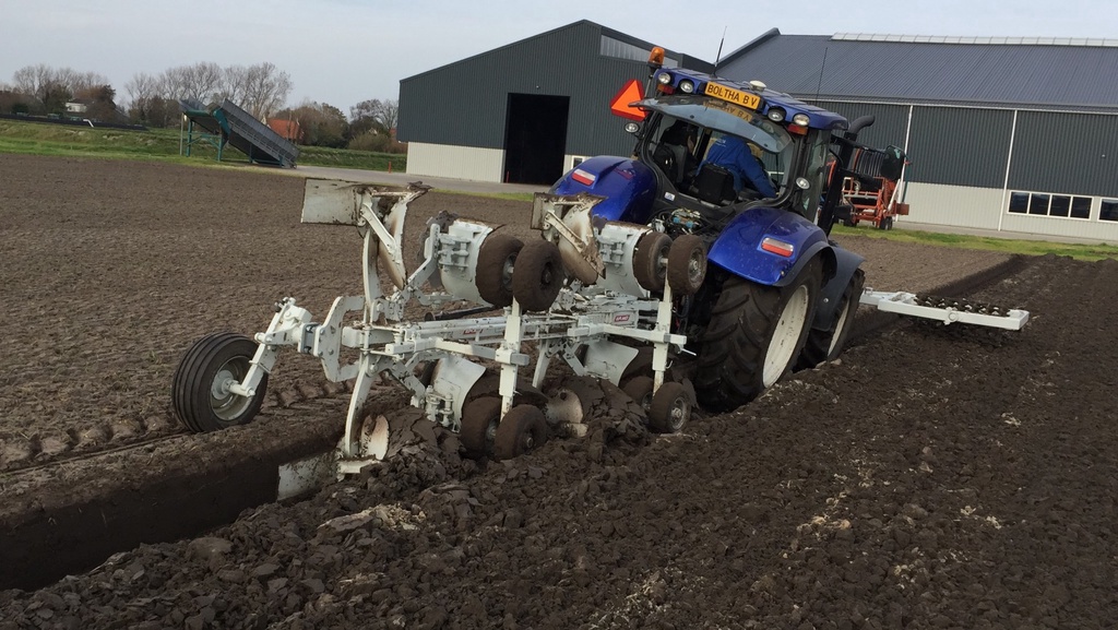 Kramer ERMO ploeg 2 fase tiger panter diepploeg