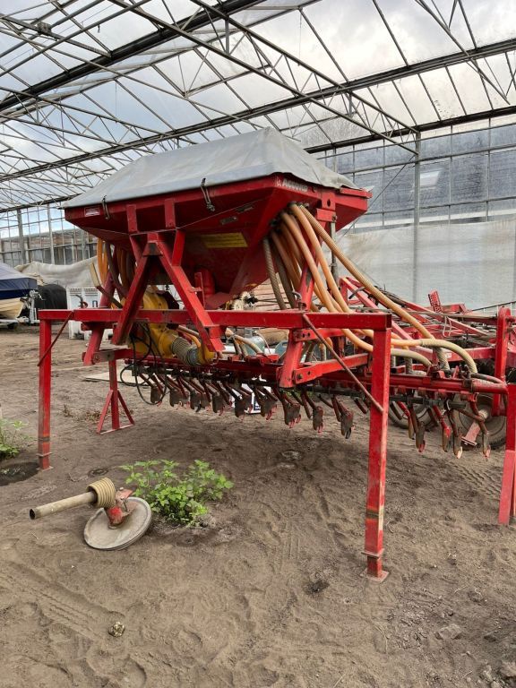 Accord zaaimachine opbouw compactor