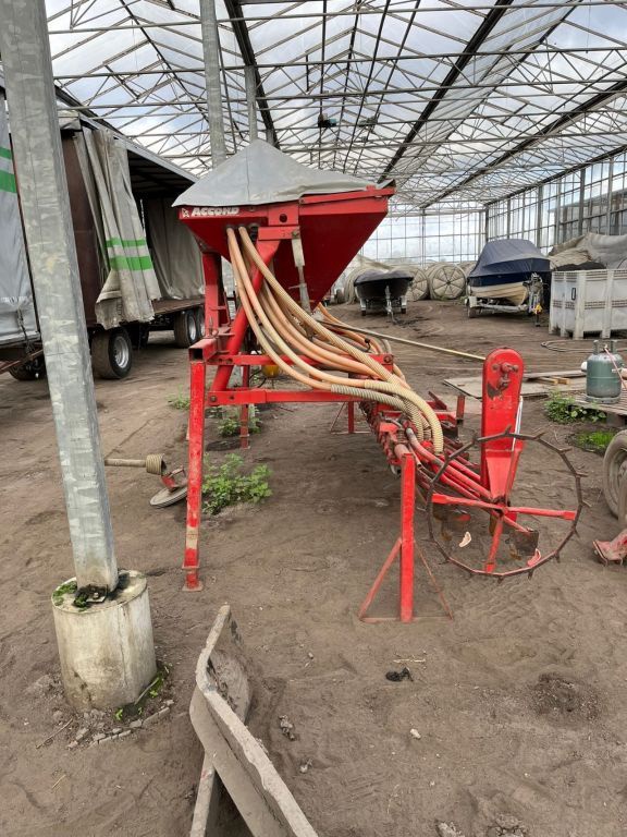 Accord zaaimachine opbouw compactor