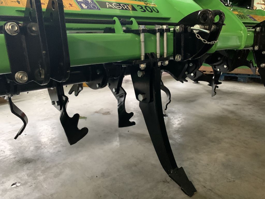 Diversen Farmtec roterende spitmachines nieuw en gebruikt