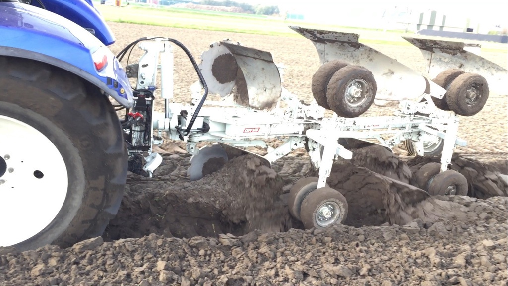 Kramer ERMO ploeg 2 fase tiger panter diepploeg