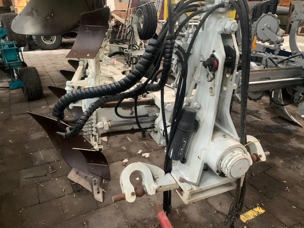 Kramer ERMO 5 schaar ploeg voor zware grond - 15 cm balk