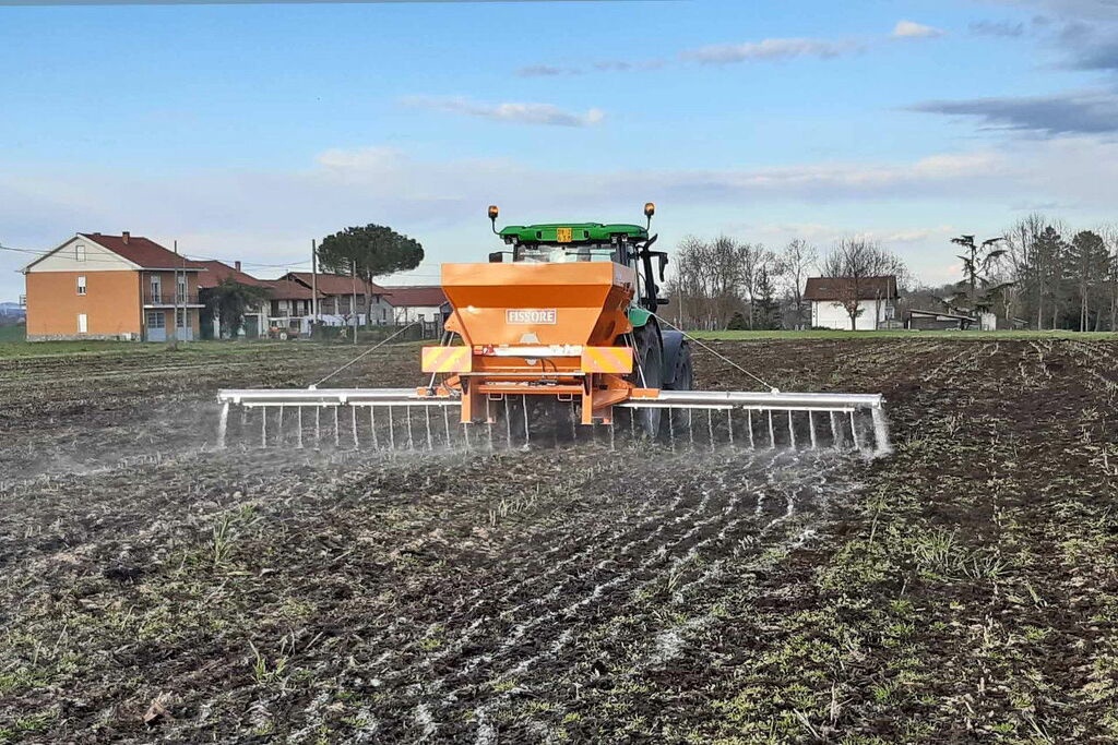 Kramer KALK strooier FISSORE tot maximaal 10 meter breed kalk strooien