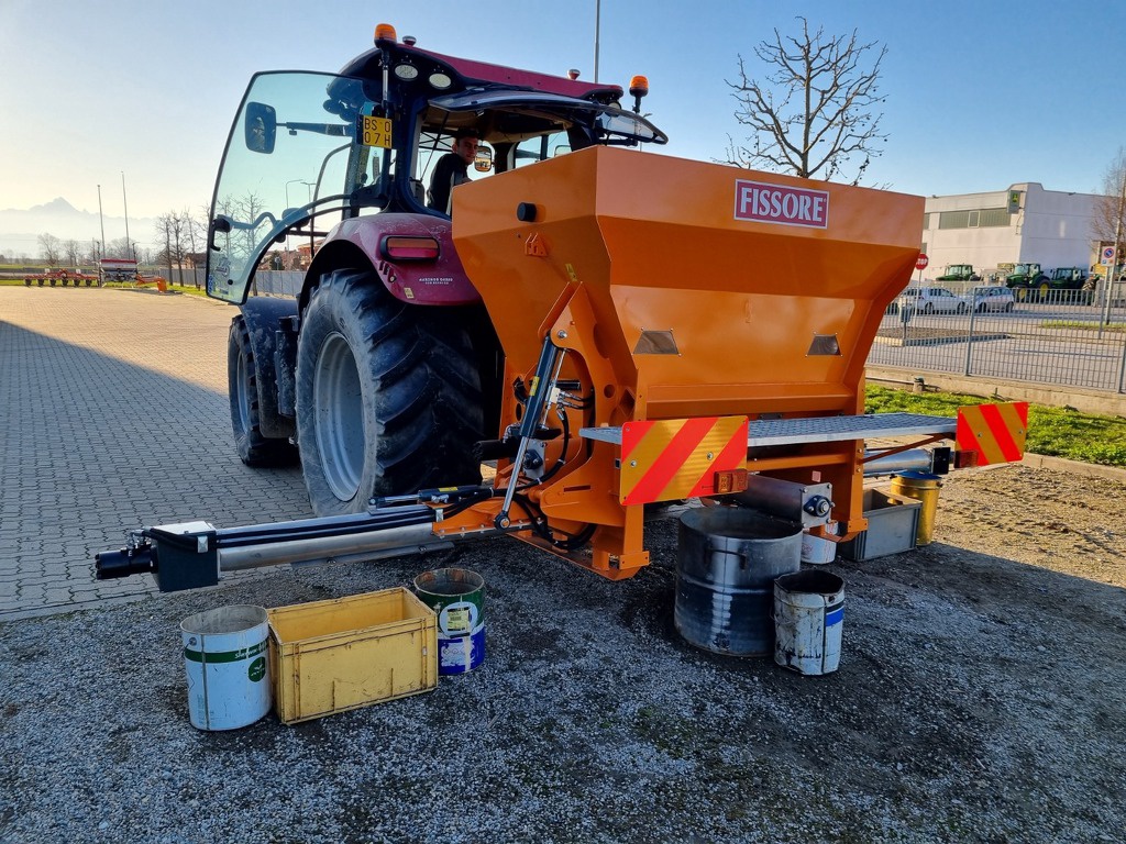 Kramer KALK strooier FISSORE tot maximaal 10 meter breed kalk strooien