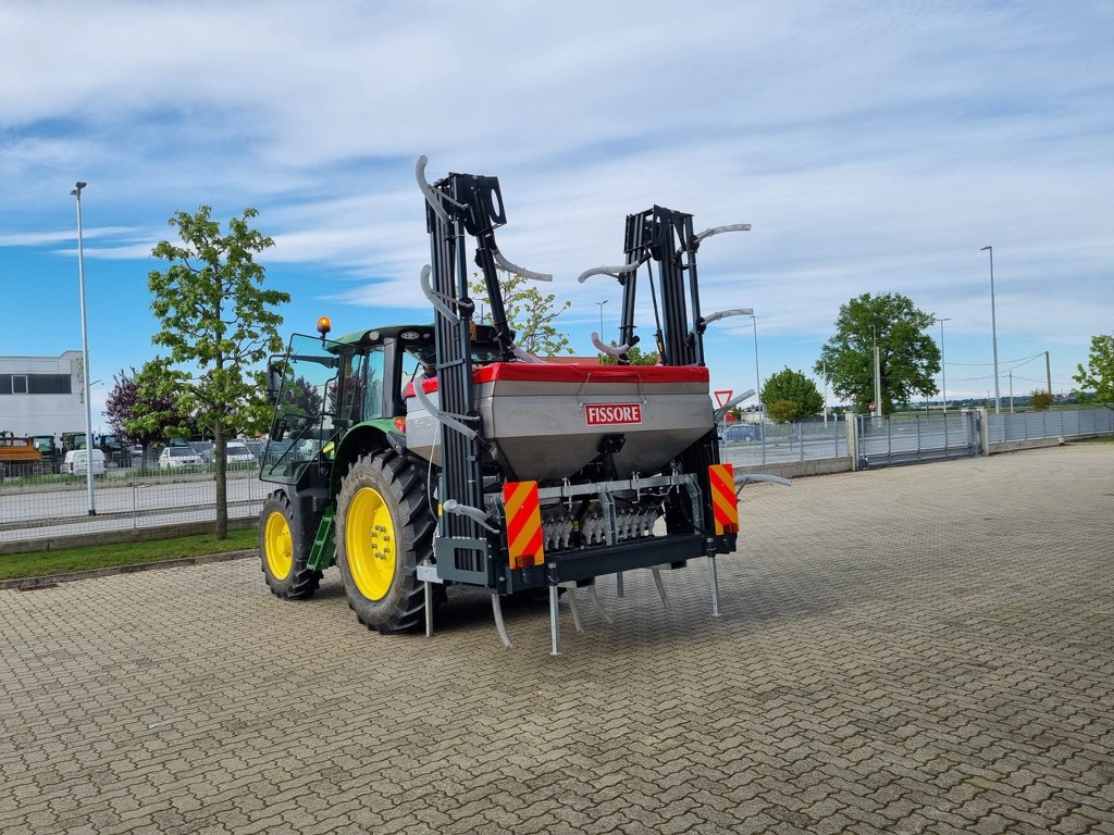 Kramer KALK strooier FISSORE tot maximaal 10 meter breed kalk strooien