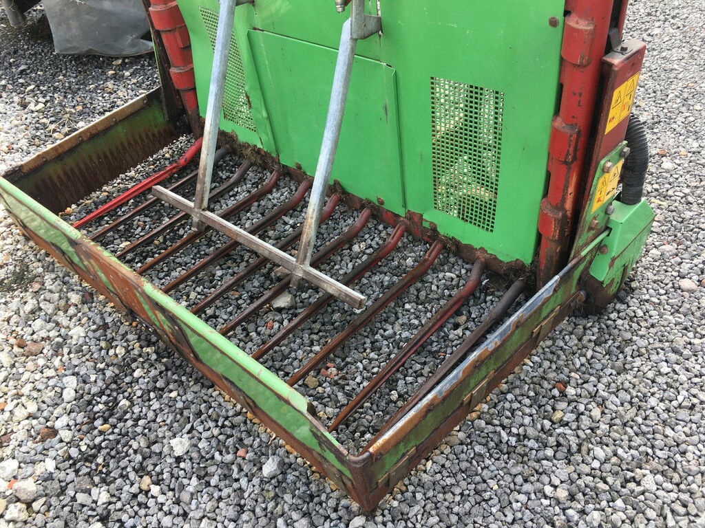 Strautmann U snijder hydrofox HX 4 defect hydrauliek blok