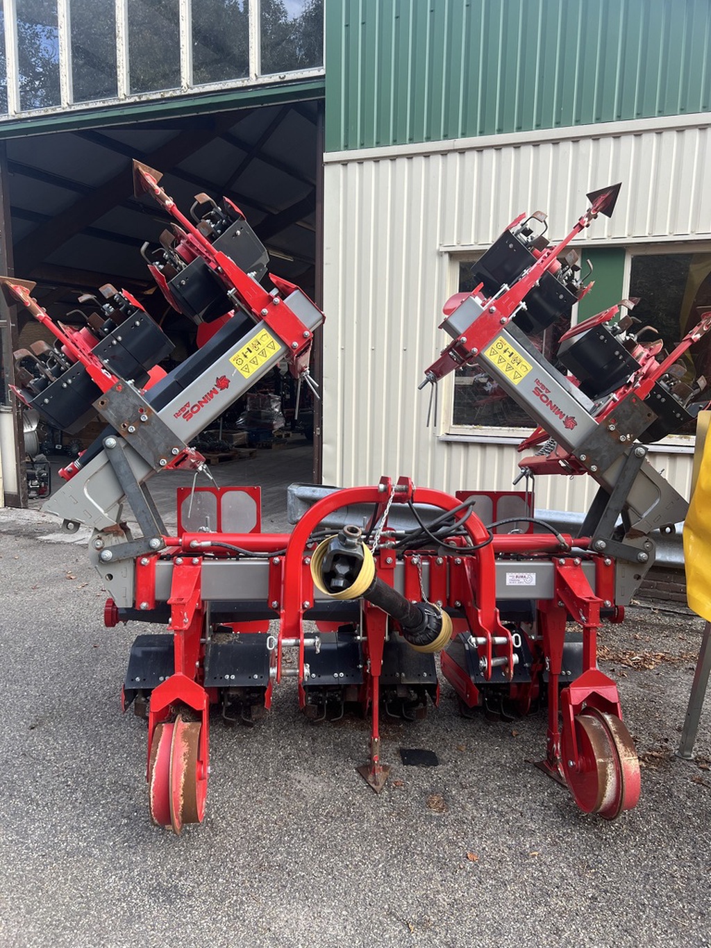 KRAMER MINOS bakjes frees rijenfrees opklapbaar  4.8 meter breed 7 stuks met aanaarders