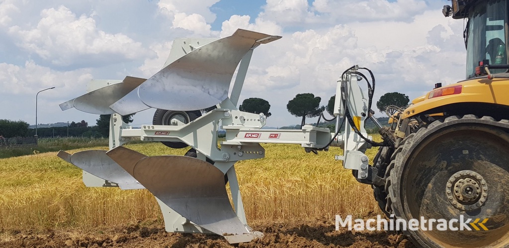 Kramer ERMO Diepploeg kramer ermo 1 schaar of meer demo beschikbaar diepploeg onland en in de veur