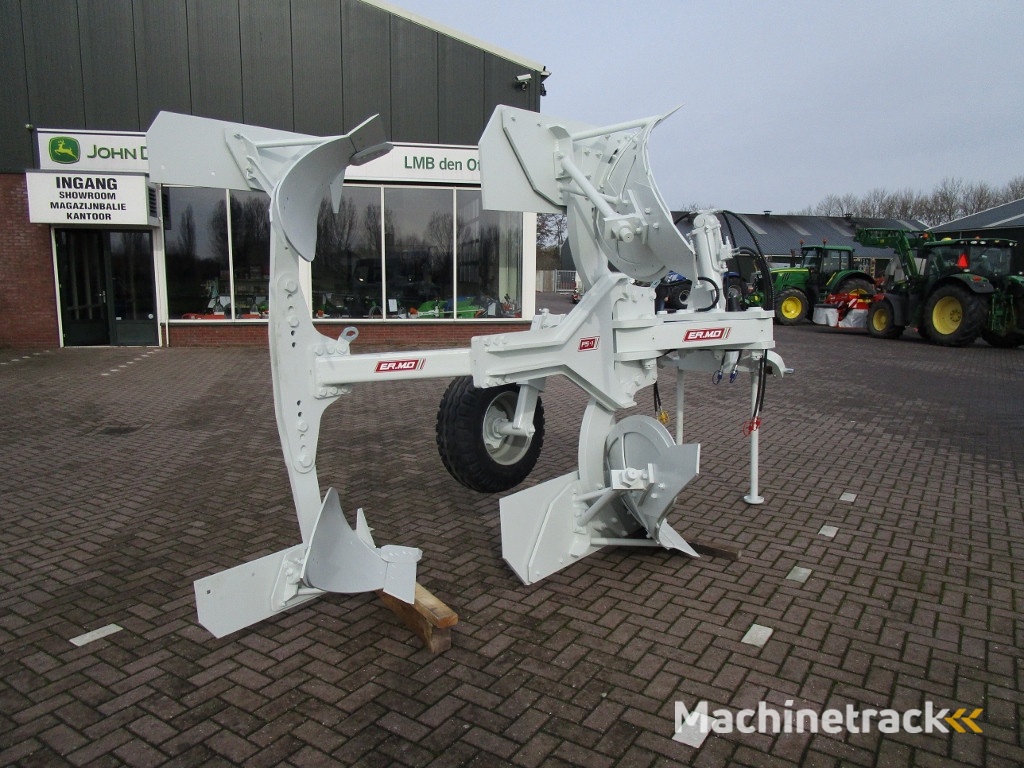 Kramer ERMO Diepploeg kramer ermo 1 schaar of meer demo beschikbaar diepploeg onland en in de veur