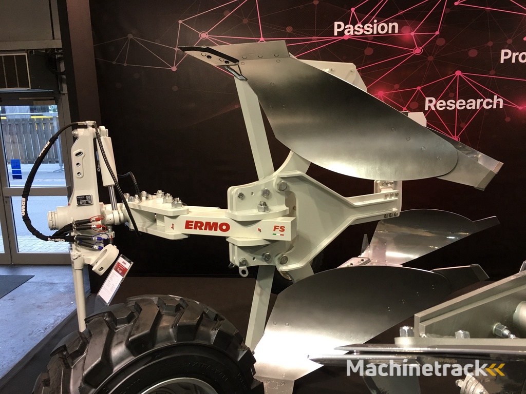 Kramer ERMO Diepploeg kramer ermo 1 schaar of meer demo beschikbaar diepploeg onland en in de veur