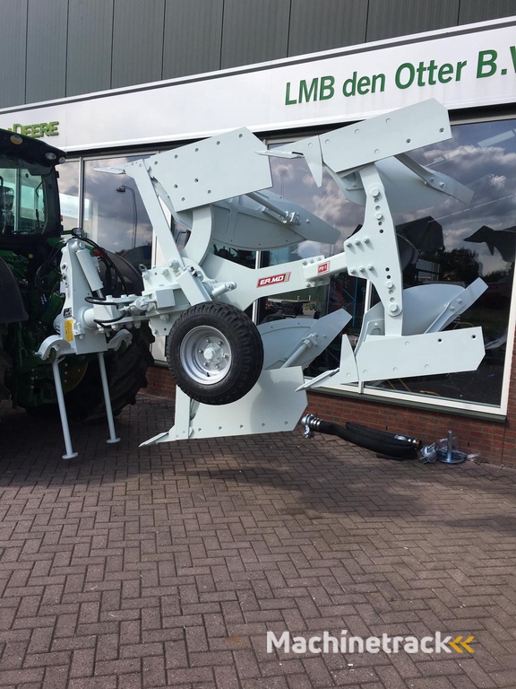 Kramer ERMO Diepploeg kramer ermo 1 schaar of meer demo beschikbaar diepploeg onland en in de veur