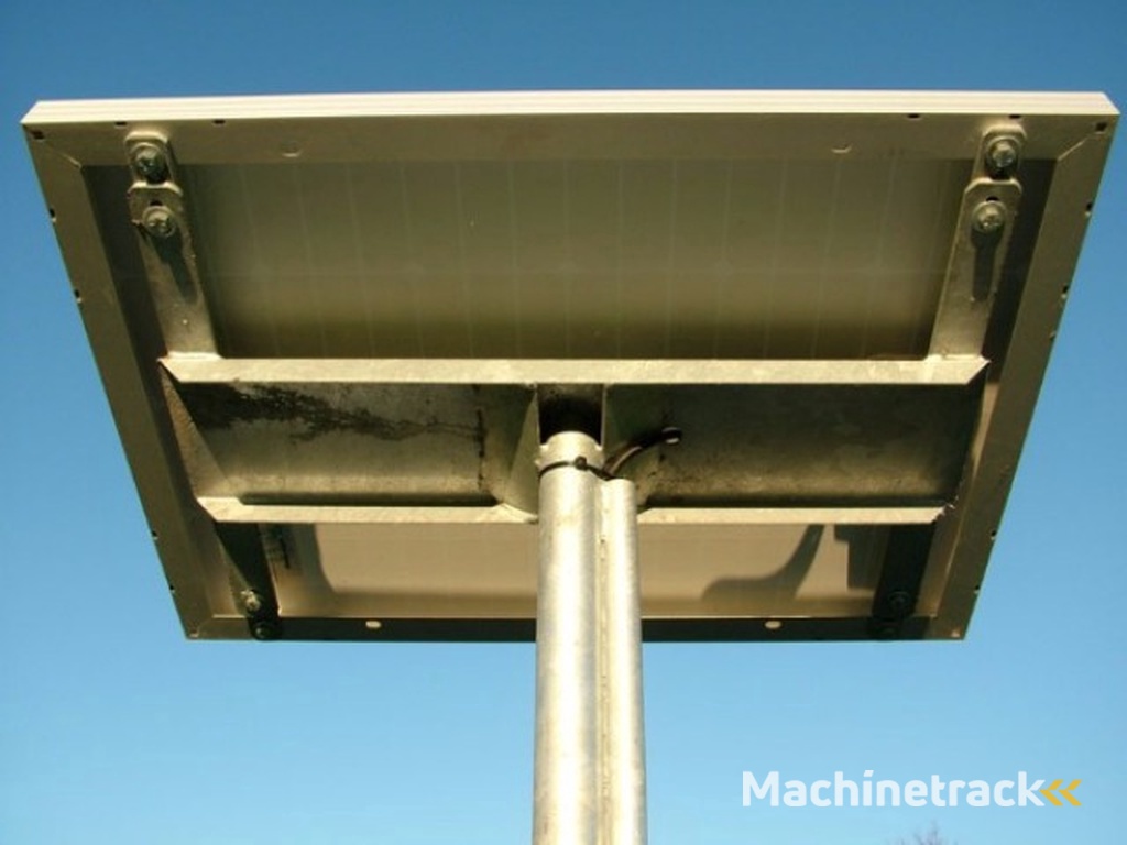 Waterbakken op zonne energie van 200 tot en met 90