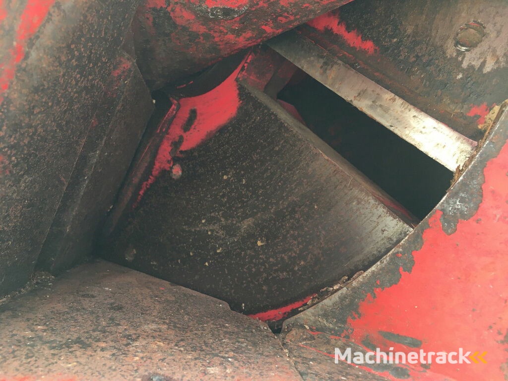 Junkkari HJ5 M takkenversnipperaar