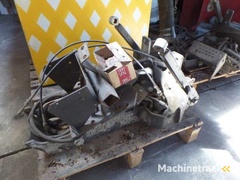 hydraulische-ondertrekhaak-3-stuks