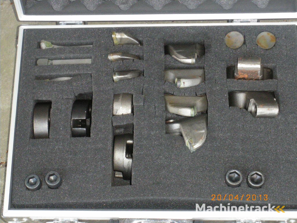 DOSKO  337 = geheel nagezien  + setje beitels  = zie fotoos