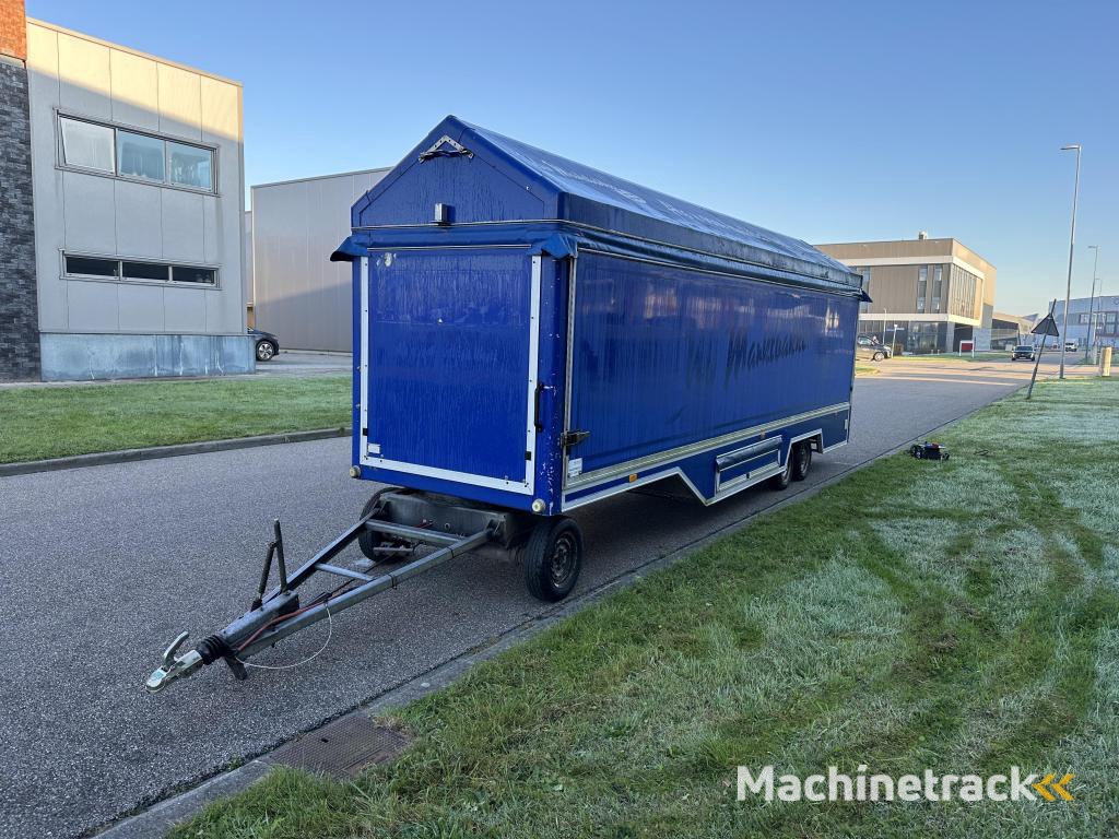 Innovan Trailers