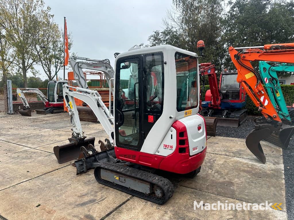 Takeuchi TB 216