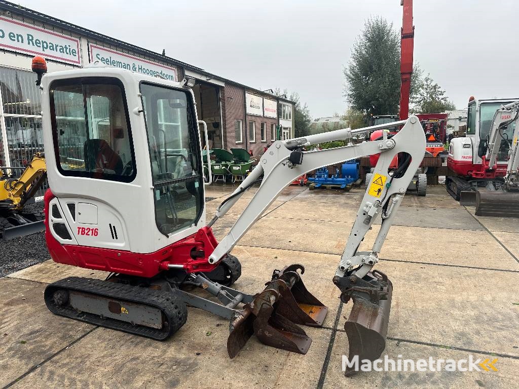 Takeuchi TB 216