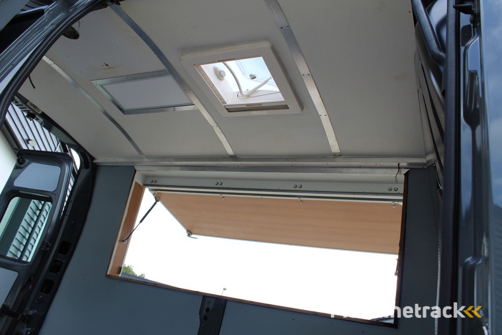 Renault Master T35 2.3 dCi 180Pk L2H2 | Foodtruck/Verkoopwagen