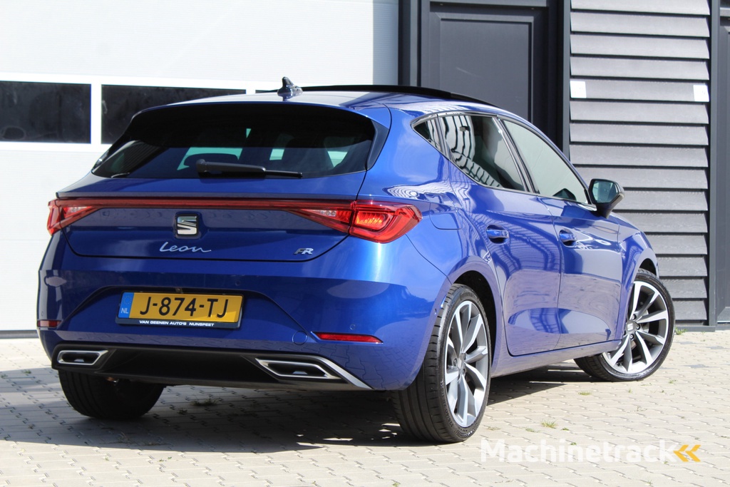 SEAT Leon 1.5 eTSI 150Pk FR Launch Edition | Panoramadak | NL-auto