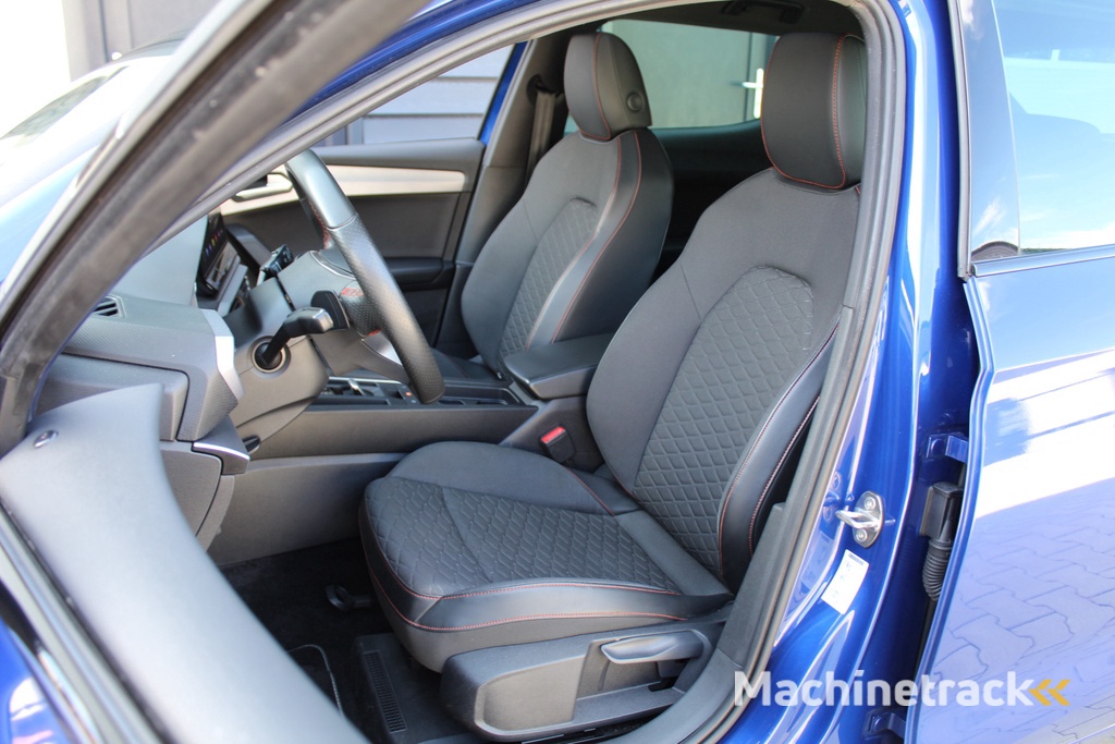 SEAT Leon 1.5 eTSI 150Pk FR Launch Edition | Panoramadak | NL-auto