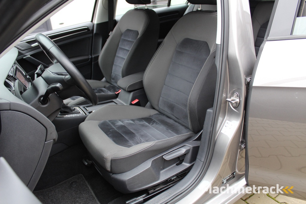Volkswagen Golf 1.4 TSI ACT Highline | Automaat | Trekhaak | Alcantara
