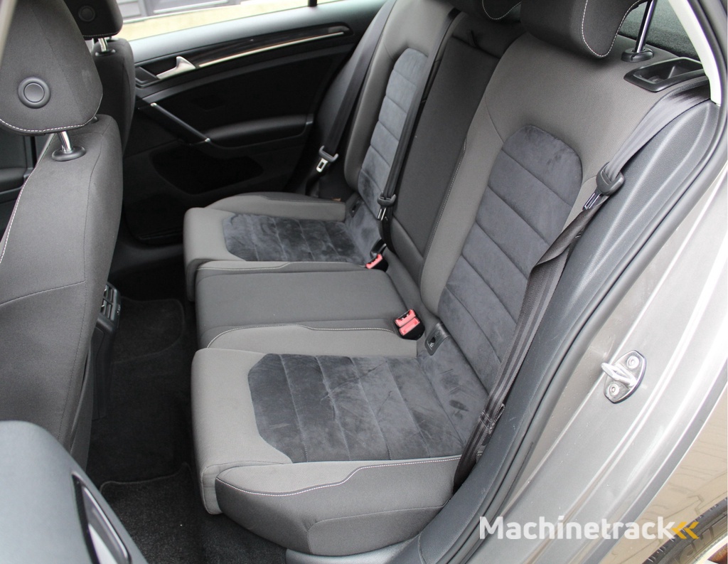 Volkswagen Golf 1.4 TSI ACT Highline | Automaat | Trekhaak | Alcantara