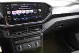 Minituur van Volkswagen T-Cross 1.0 TSI Life | Dealer onderhouden | Apple carplay / Android auto
