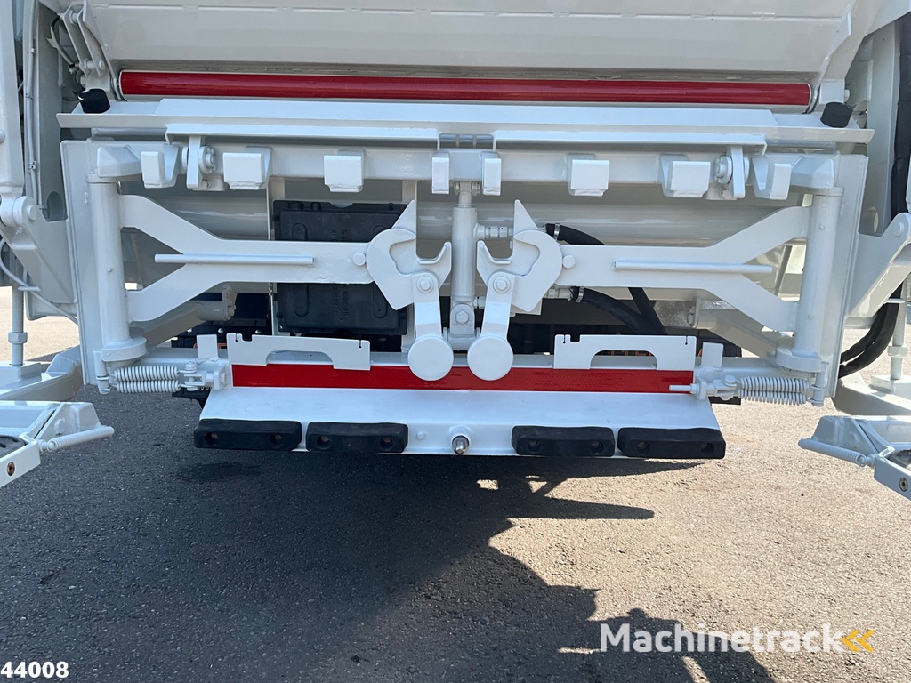 FUSO Canter 9C18 Geesink 7m³