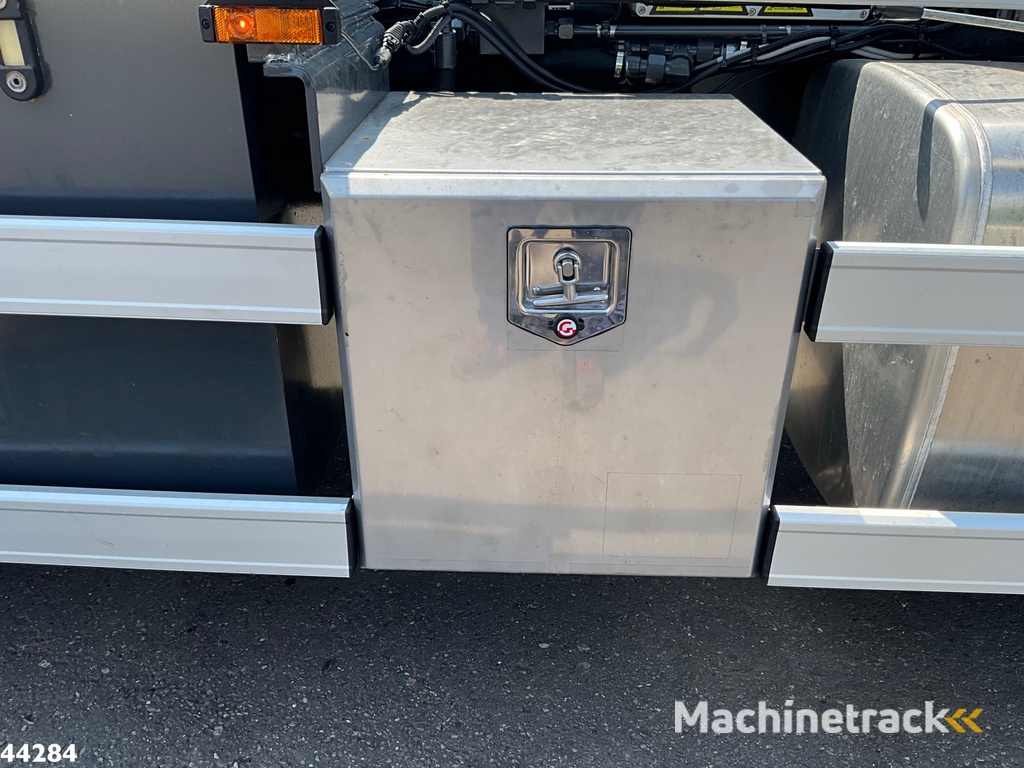 DAF FAN XD 450 Euro 6 HMF 23 Tonmeter laadkraan
