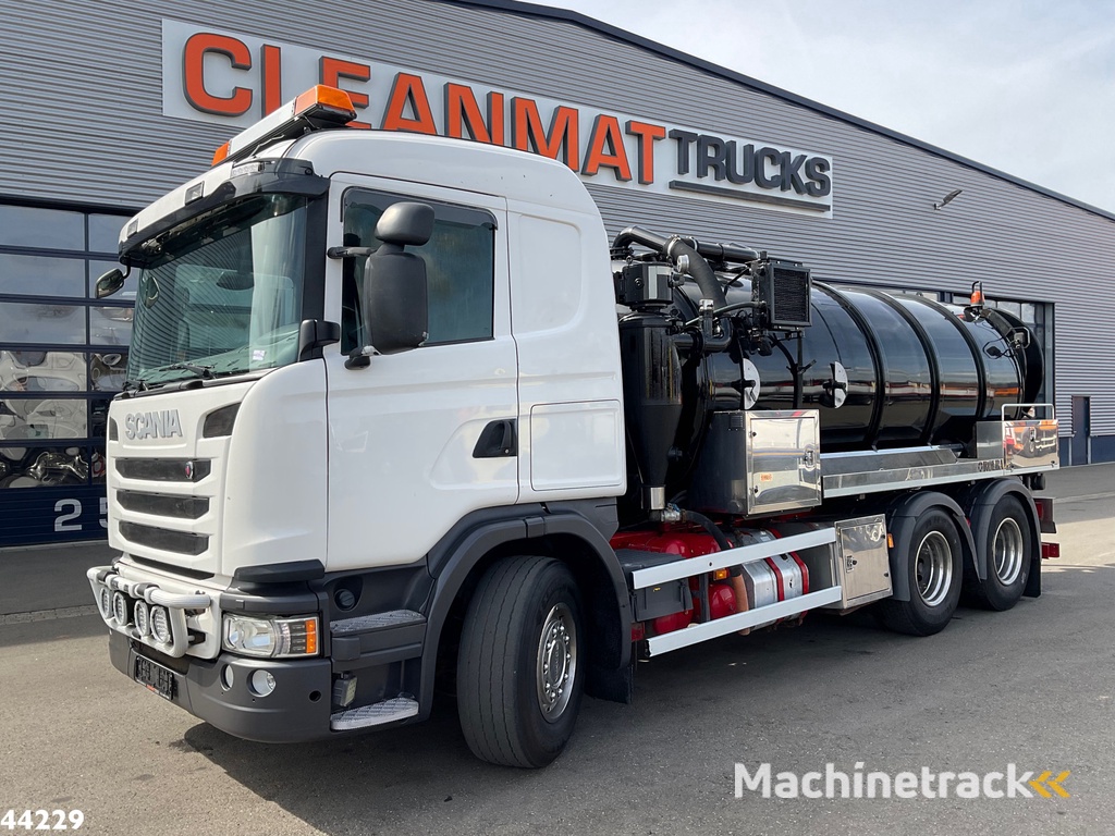 Scania G 440 6x4 Saugwagen