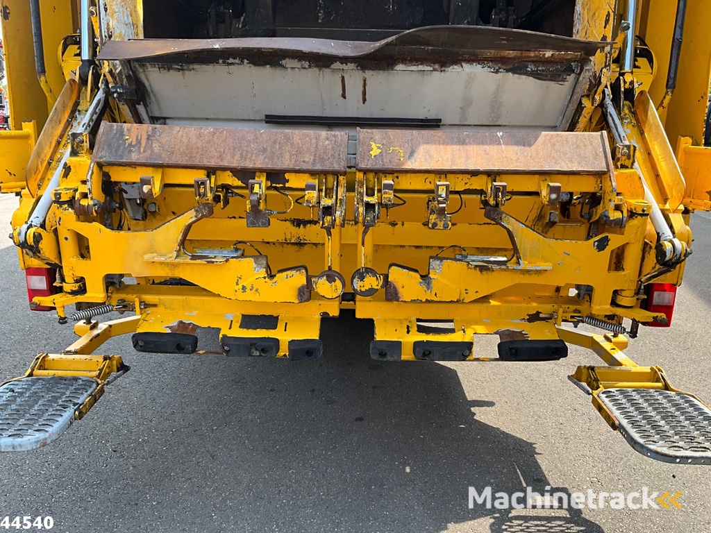 DAF FAG 75 CF 250 Euro 3 Geesink 20m³