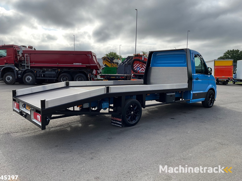 Volkswagen Crafter 35 2.0 TDI met Nieuwe Oprijcarrosserie