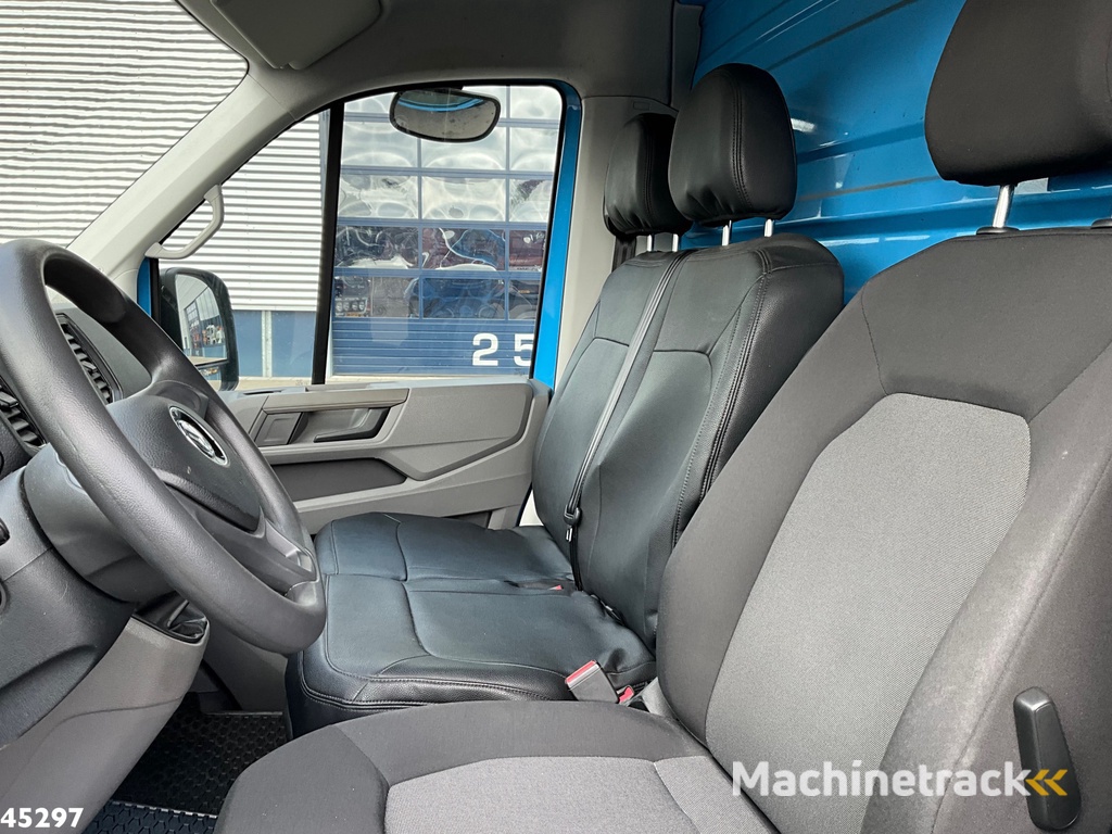 Volkswagen Crafter 35 2.0 TDI met Nieuwe Oprijcarrosserie