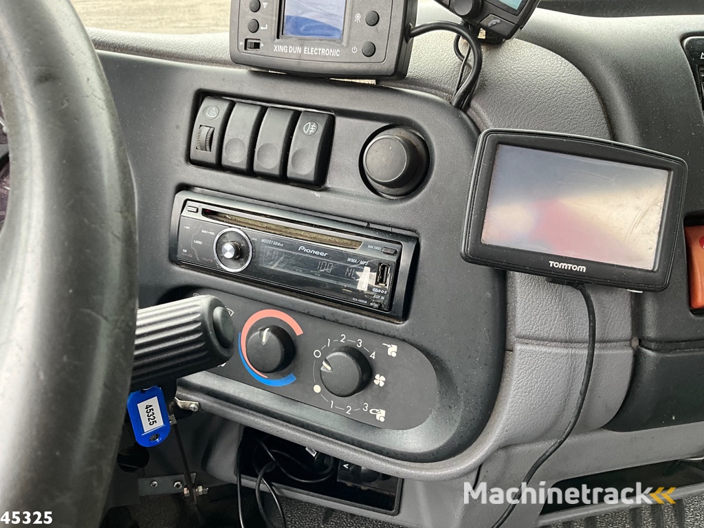 DAF FA 45 LF 180 HMF 7 Tonmeter laadkraan