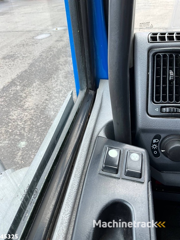 DAF FA 45 LF 180 HMF 7 Tonmeter laadkraan