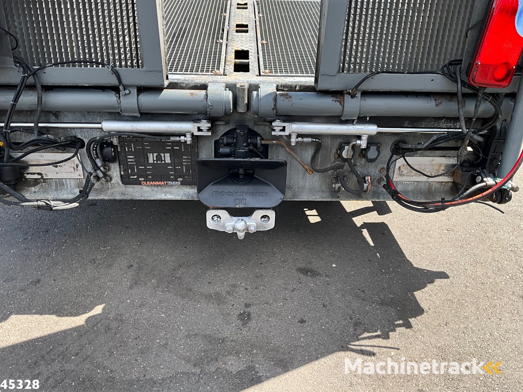 Scania P 410 8x2 Euro 6 Retarder Autotransporter met hydraulische oprijrampen