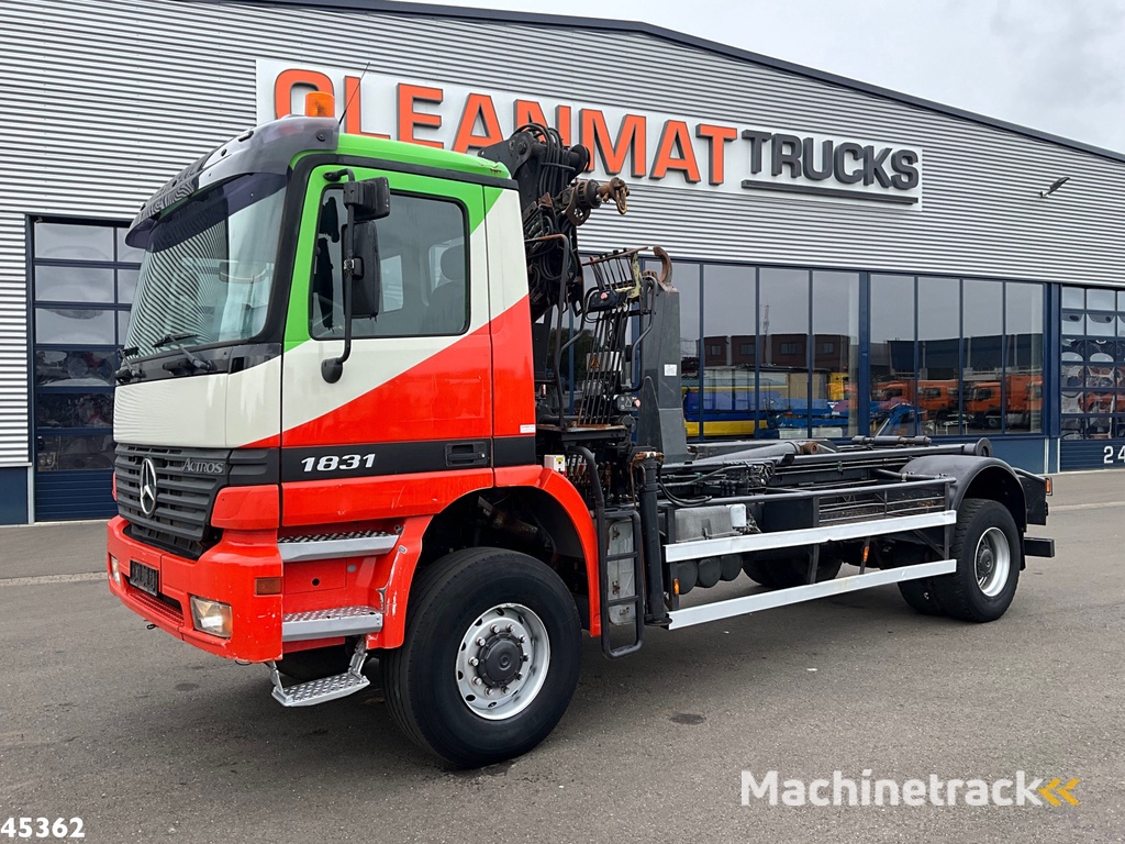 Mercedes-Benz Actros 1931 AK 4x4 Hiab 12 Tonmeter laadkraan