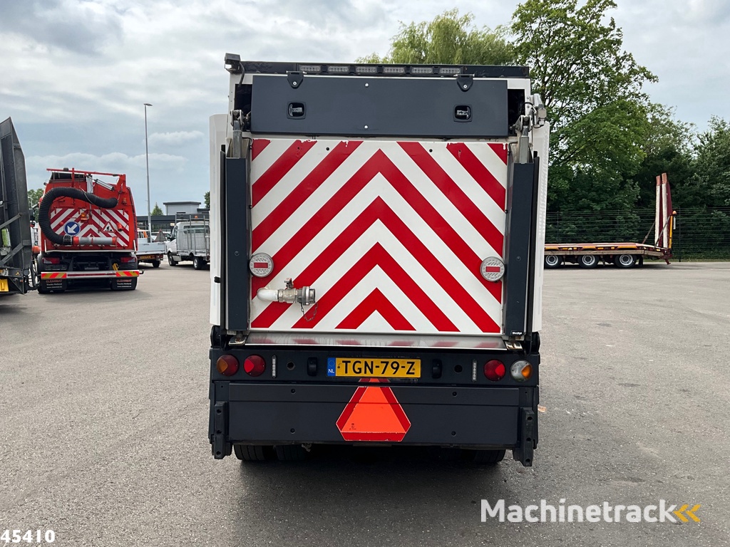 Schmidt Cleango 500 Compact Euro 6 with 3-rd brush