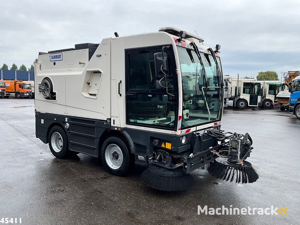 Schmidt Cleango 500 Compact Euro 6 with 3-rd brush