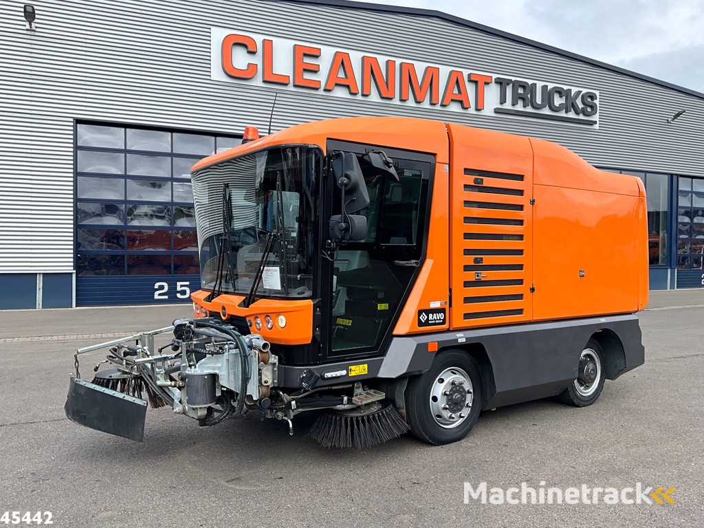 RAVO 540 CD Euro 6 with 3-rd brush