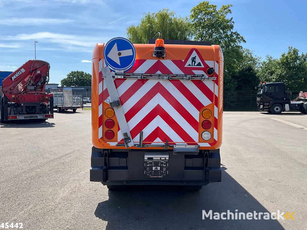 RAVO 540 CD Euro 6 with 3-rd brush