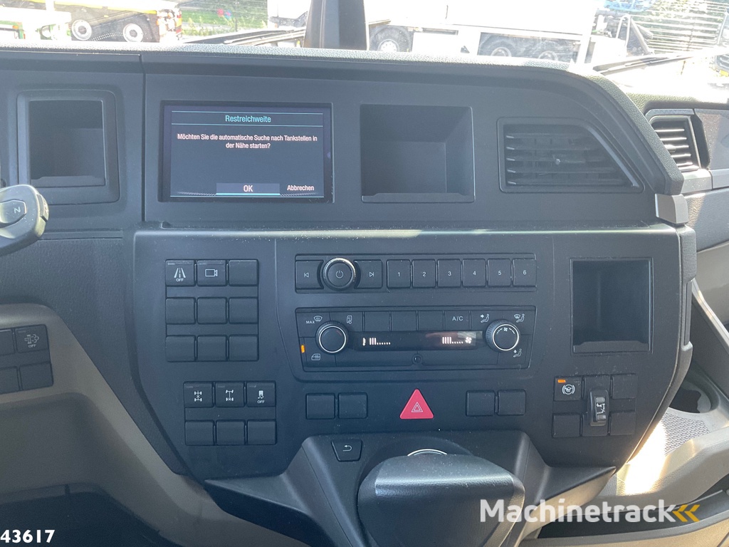 Man TGS 32.470 8x4 Euro 6 Hiab 22 Tonmeter laadkraan Just 68.765 Km!