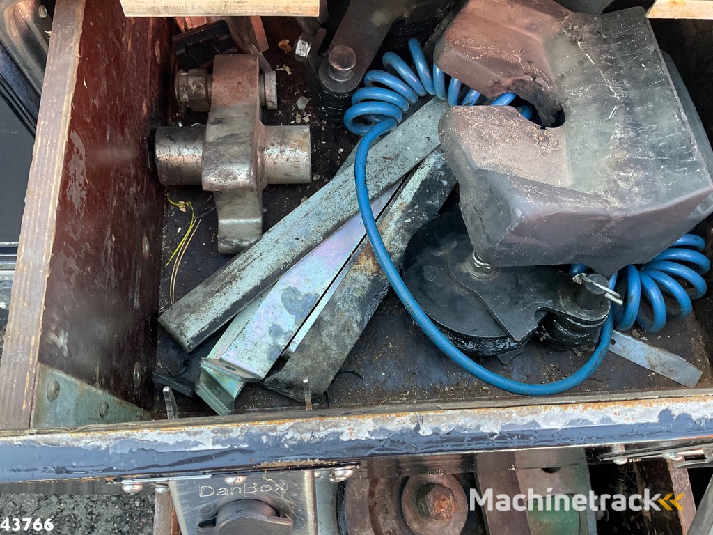 Man TGS 35.480 8x4H Euro 6 HMF 40 Tonmeter laadkraan + Fly-Jib